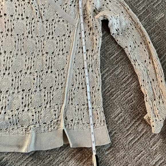 Soft crocheted pullover sweater. - Picture 4 of 5